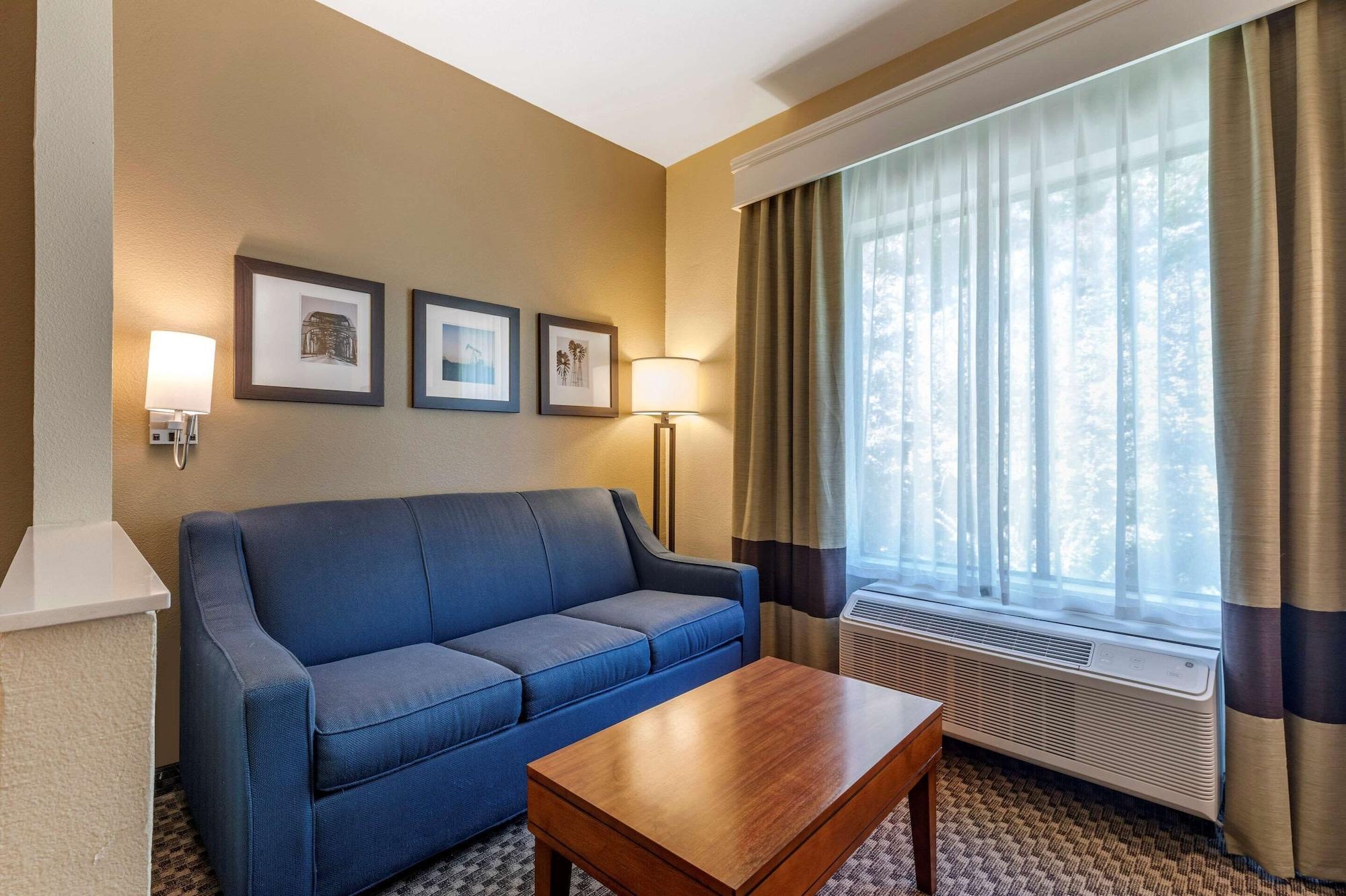 Comfort Suites Лъфкин Екстериор снимка