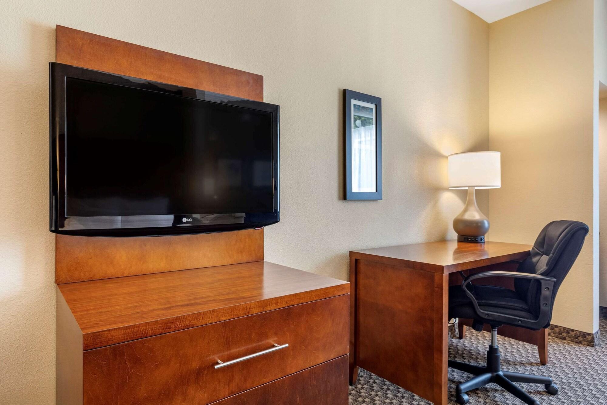 Comfort Suites Лъфкин Екстериор снимка